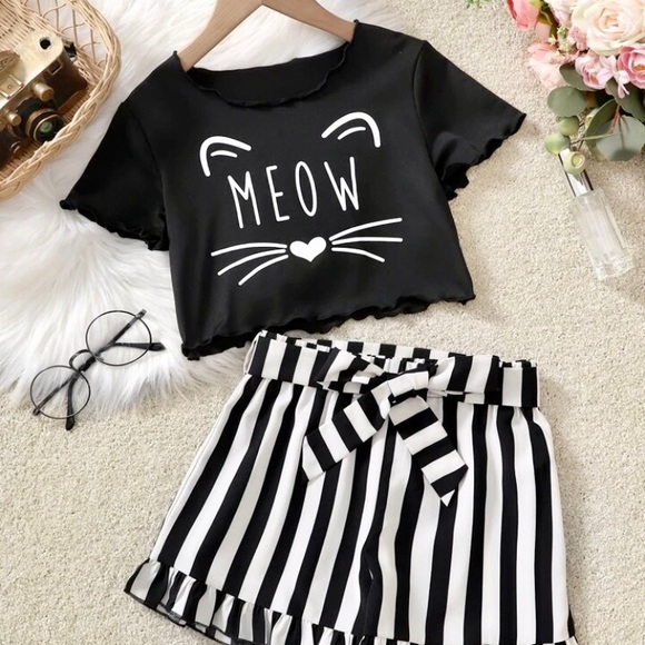 SHEIN Other - 2pc Girl “Meow” Outfit With Belt | Black and White Stripes